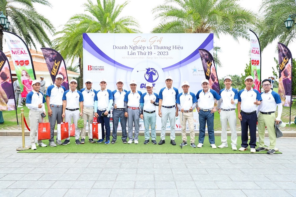Giải Golf Doanh nghiệp và Thương hiệu Việt Nam lần thứ 19 tại sân golf Tân Sơn Nhất đã diễn ra thành công tốt đẹp