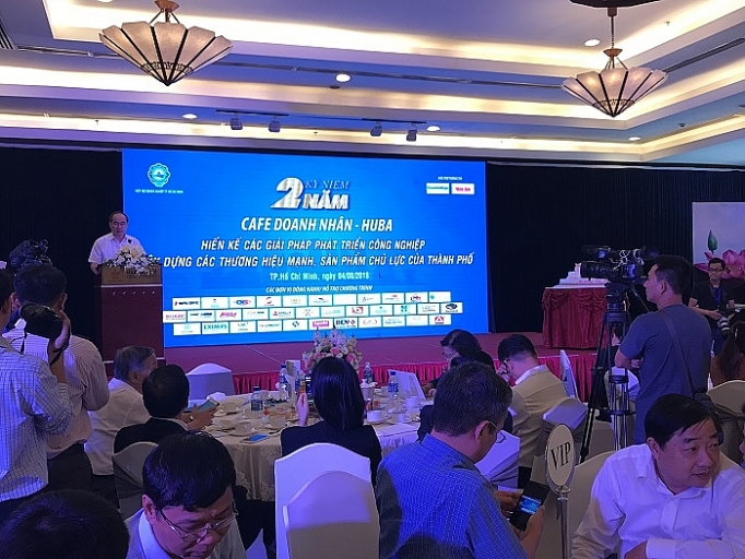 Bí thư Thành ủy TP. Hồ Chí Minh - ông Nguyễn Thiện Nhân nhấn mạnh tầm quan trọng của 5 triệu lao động và đề nghị các DN phải sử dụng hiệu quả nguôn lực này.
