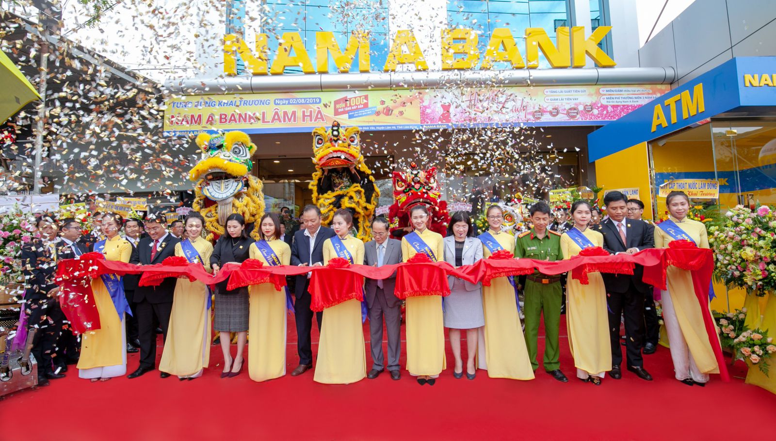 Nam A Bank Lâm Hà chính thức đưa vào hoạt động sẽ là điểm giao dịch uy tín của khách hàng tại địa phương.
