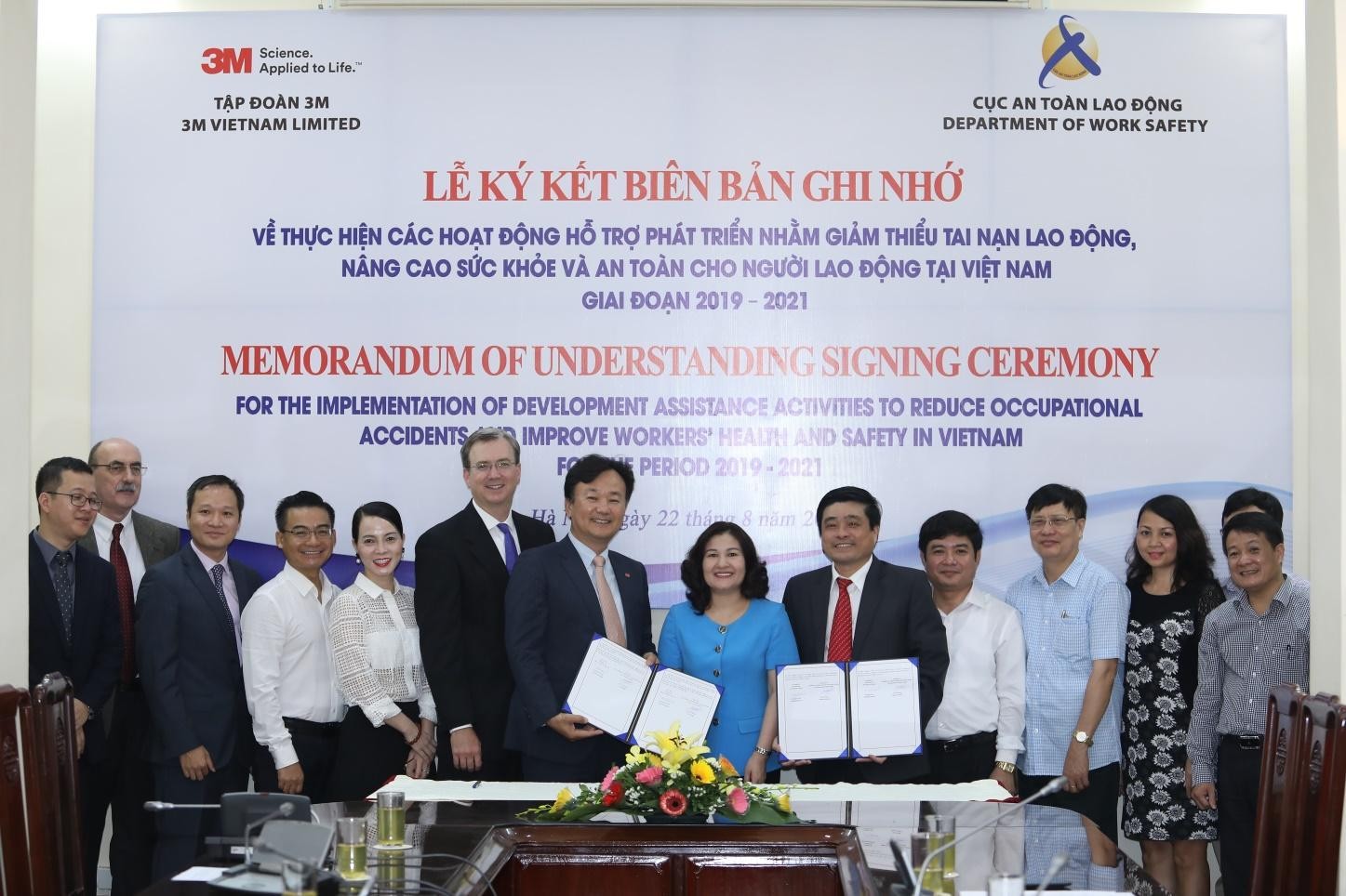 Việc ký kết MOU nhấn mạnh cam kết của 3M trong hỗ trợ Chính phủ Việt Nam triển khai các mục tiêu chiến lược, đặc biệt là mục tiêu quốc gia về nâng cao sức khỏe và an toàn cho người lao động