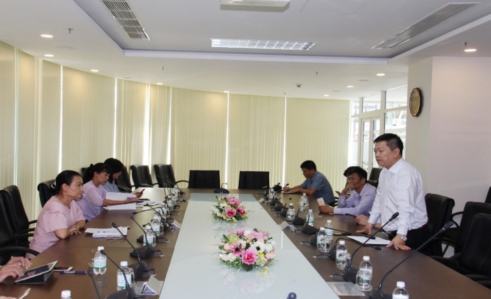 Ông Khuất Quang Mậu Ủy viên BCH Tổng Liên đoàn Lao động Việt Nam, Chủ tịch Công đoàn Điện lực Việt Nam phát biểu tại buổi làm việc với Công đòan KHPC
