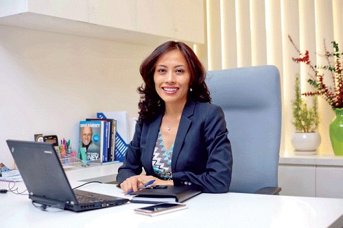 Bà Nguyễn Thị Thái Thuận - Tổng giám đốc VinaWealth