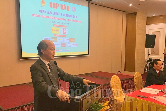 Trưởng Ban Tổ chức Triển lãm Vietbuild, ông Nguyễn Trần Nam, thông tin về Triển lãm Vietbuild 2019