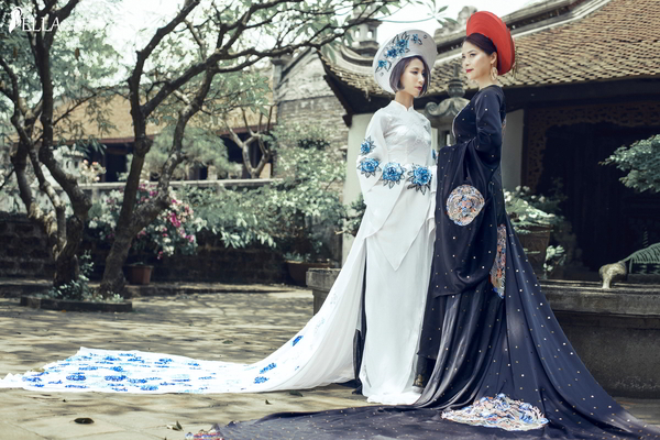 Á hậu Ý Lan (phải) cùng GĐ Lê Minh Ngân (trái) ấn tượng trong BST áo dài Nét Xưa – được lấy cảm hứng từ đặc trưng văn hóa Việt các vùng miền qua các thời kỳ