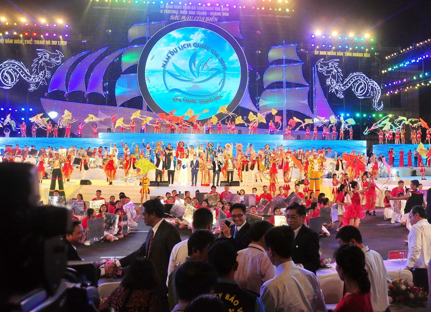 Phó Thủ tướng Vũ Đức Đam dự khai mạc Festival Biển Nha Trang