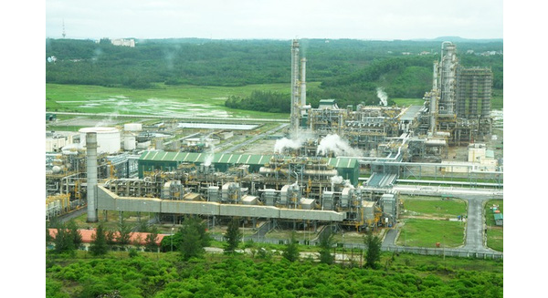 Nhà máy lọc dầu Dung Quất- nơi được ví là "trái tim" Khu kinh tế Dung Quất. Ảnh: Minh Hoàng.