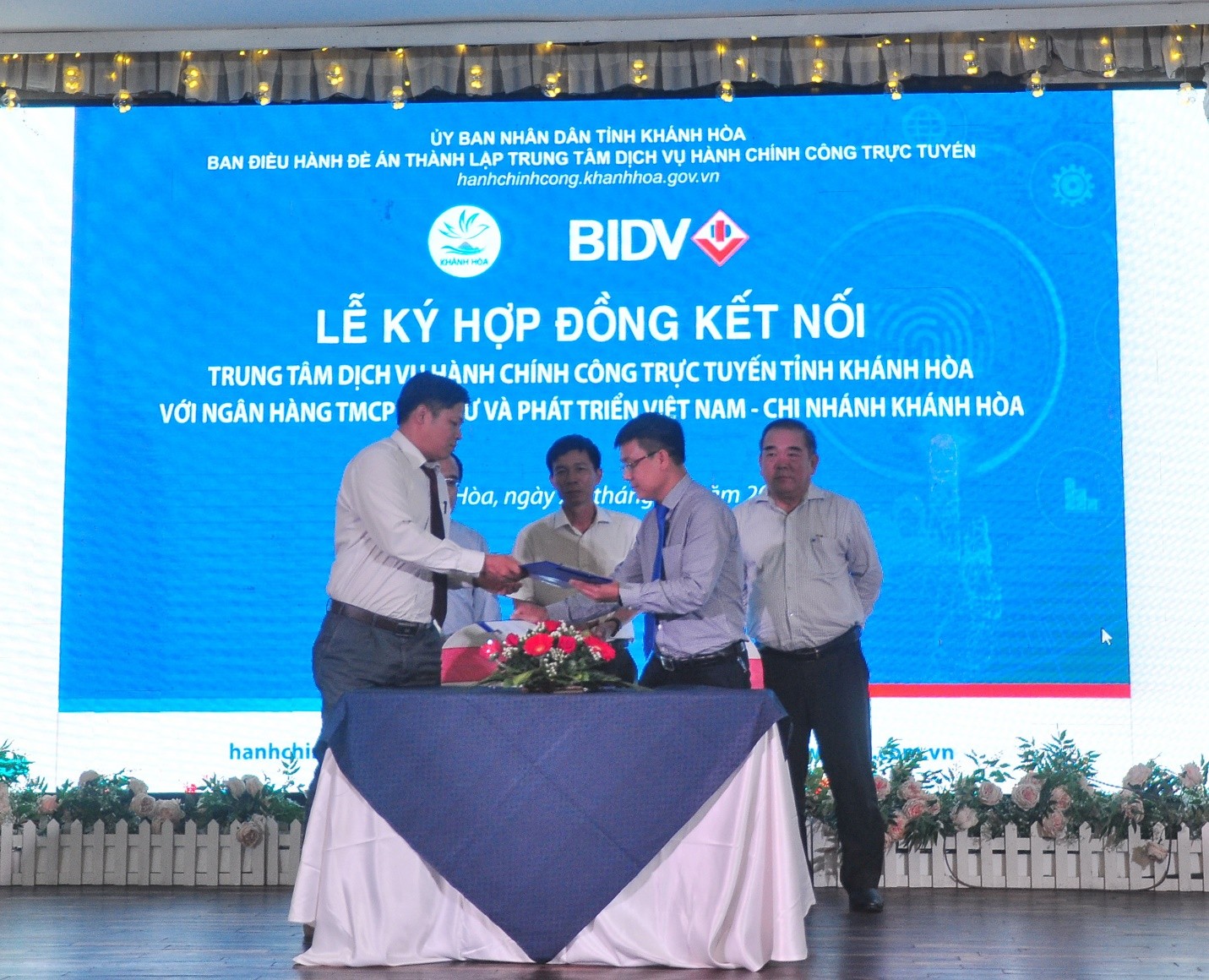 Trung Tâm Dịch Vụ Hành Chính Công Trực Tuyến Tỉnh Khánh Hòa và BIDV Khánh Hòa ký kết Hợp đồng