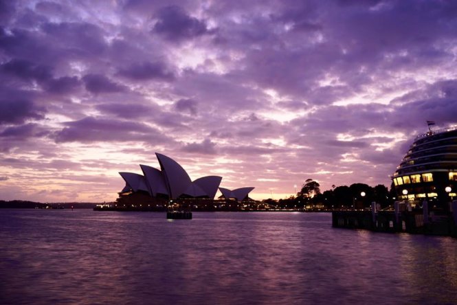 Biển tím chiều hè Sydney - Ảnh: Nguyễn Ngọc Tuấn