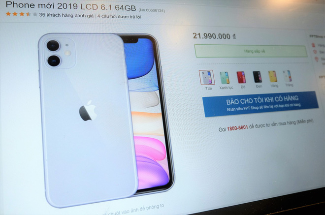 iPhone 11 chính hãng tại Việt Nam giá gần 22 triệu đồng cho bản 64GB.
