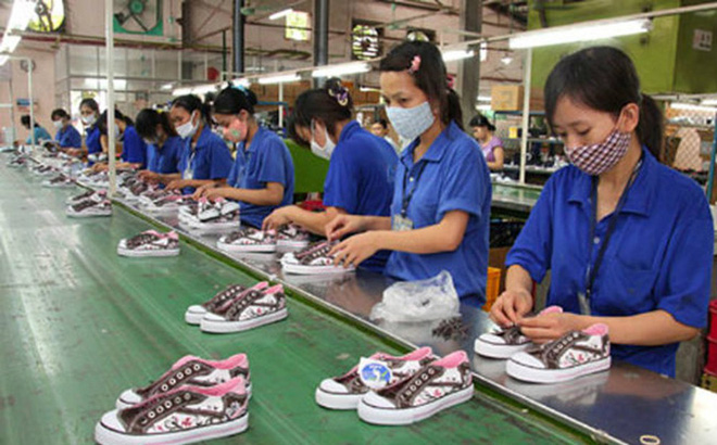 Thương hiệu nội địa giày Thượng Đình lâu đời của Việt Nam chỉ dám đặt lợi nhuận ngang quán phở. Ảnh: Internet