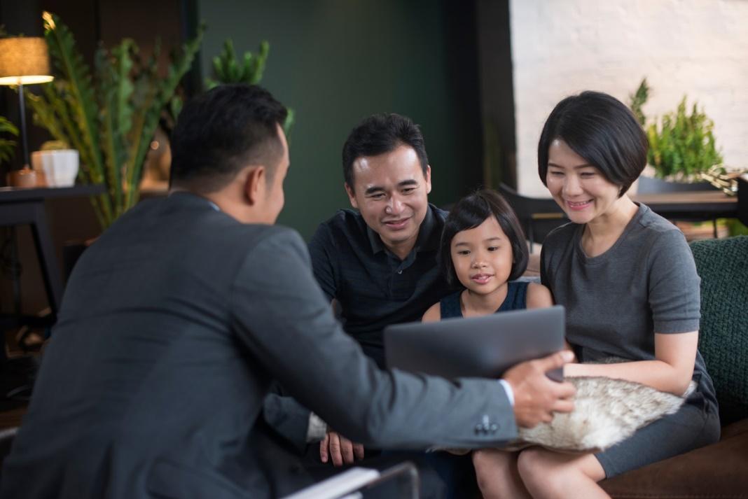 Với trang thông tin điện tử này, đại diện kinh doanh của Chubb Life Việt Nam có thể hỗ trợ khách hàng lập hồ sơ yêu cầu bảo hiểm ở bất cứ đầu và bất cứ thời điểm nào.