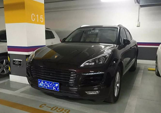 Một mẫu xe nhái theo Porsche của Zotye tại Trung Quốc.