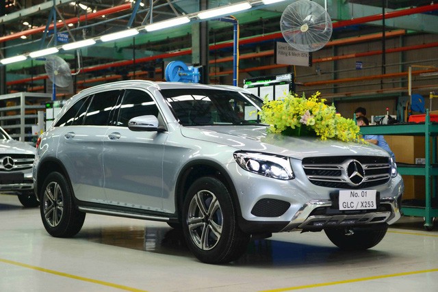 Mercedes-Benz là thương hiệu xe sang duy nhất có sản phẩm lắp ráp tại Việt Nam. Ảnh: MBV.