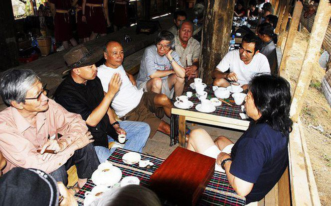 Tranh luận hào hứng giữa Đặng Lê Nguyên Vũ với những người nổi tiếng tại M’đrắk