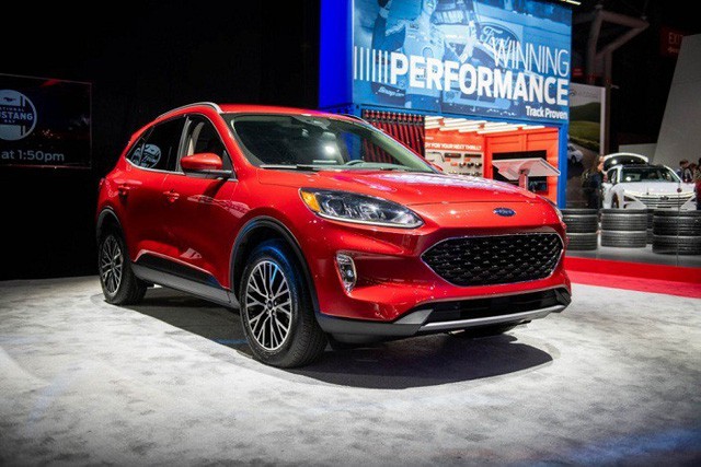 Ford Escape 2020 sắp ra mắt tại thị trường Việt