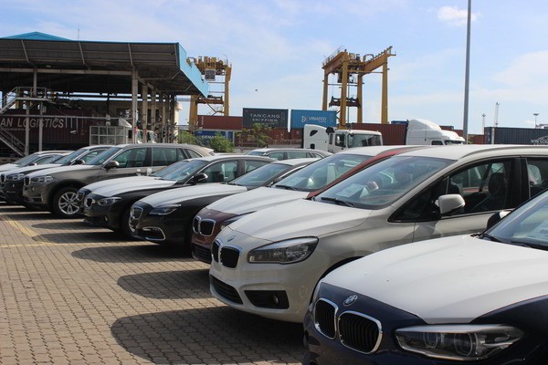 Công nghiệp ô tô sẽ chịu sự cạnh tranh gay gắt của xe nhập khẩu.