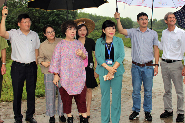 Bà Thái Hương tìm cơ hội đầu tư tại Quảng Ninh (Ảnh Cổng thông tin UBND tỉnh Quảng Ninh).