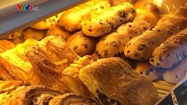 Giá bánh mỳ ở châu Âu tăng gần 20% trong tháng 8 - Ảnh 2.