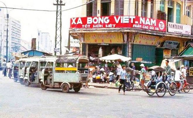 Thương hiệu xà bông Cô Ba nổi trội trong các cửa hàng lớn ở Sài Gòn vào thế kỷ 20