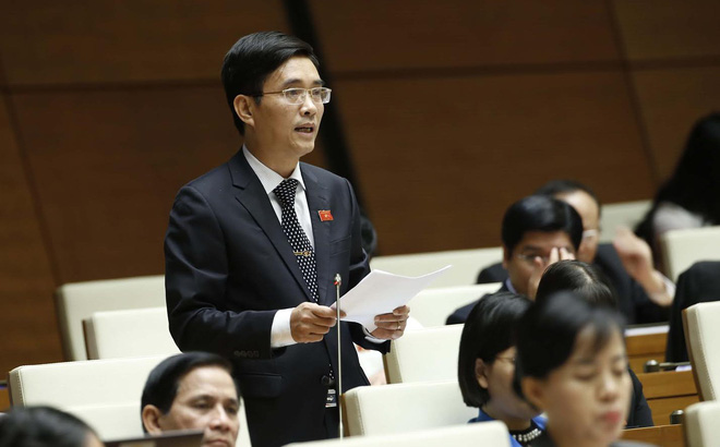 Đại biểu Hoàng Quang Hàm, Ủy viên thường trực Uỷ ban Tài chính - Ngân sách của Quốc hội. Ảnh: Quochoi.vn.