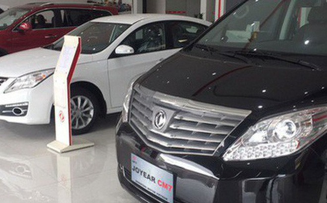 Những mẫu xe Trung Quốc được trưng bày tại một showroom ở TP HCM