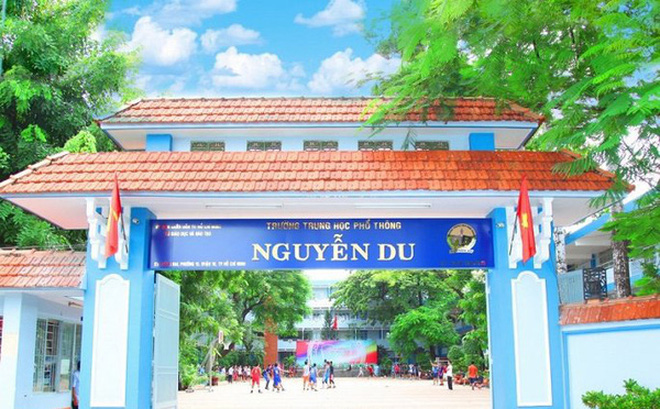 Giáo viên trường THPT Nguyễn Du ở TP.HCM có thể nhận tiền Tết lên đến 32 triệu đồng/người.