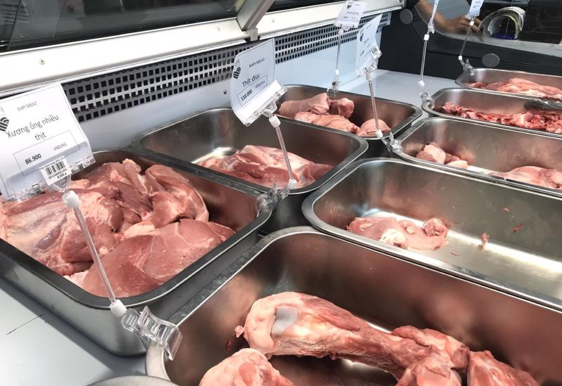HAGL đặt mục tiêu mở 200 cửa hàng bán thịt heo ăn chuối thương hiệu Bapi từ nay đến cuối năm 2022 và tăng lên con số 1.000 cửa hàng đến cuối năm 2023 (bao gồm cả mô hình nhượng quyền)...