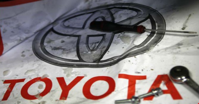 Sự cố lỗi “tăng tốc ngoài ý muốn” khiến Toyota phải thu hồi gần 8 triệu xe để sửa chữa.
