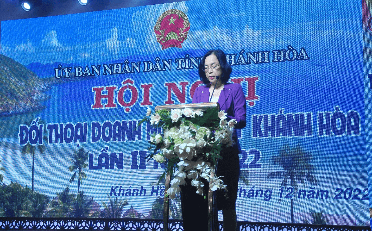 Bà Nguyễn Thị Hà, Phó Giám Đốc Sở Kế Hoạch – Đầu Tư báo cáo tình hình giải quyết khó khăn, vướng mắc cho DN trong năm 2022