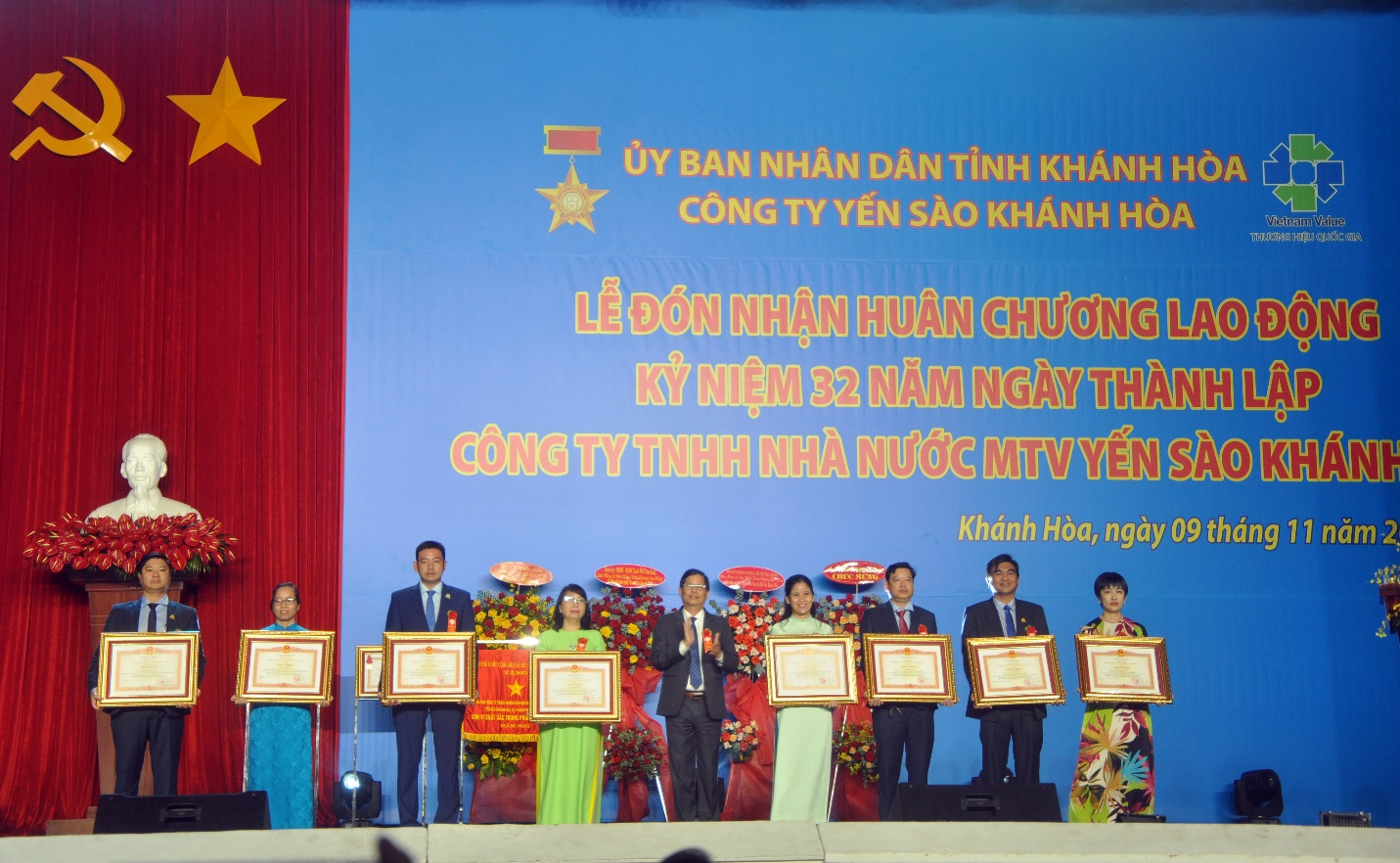 Thủ Tướng Chính Phủ tặng Bằng khen cho 8 cá nhân.