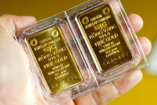 Giá vàng trong nước cao hơn thế giới khoảng 14 triệu đồng/lượng.