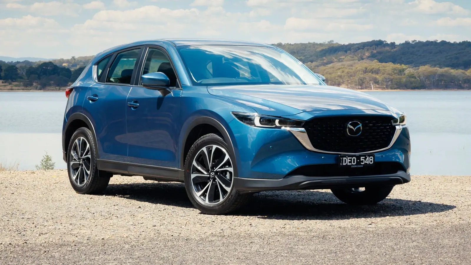 Mazda CX-5 bất ngờ được cập nhật nhẹ khi sắp lên đời, trang bị từng chỉ có trên bản cao nay áp dụng cho cả bản dưới