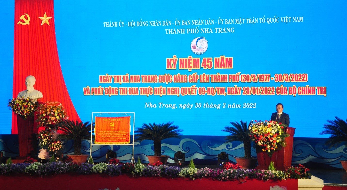 Ông Nguyễn Sỹ Khánh, Phó Bí Thư Thành Ủy, Chủ Tịch UBND TP Nha Trang phát động thi đua thực hiện Nghị quyết 09-NQ/TW ngày 28/01/2022 của Bộ Chính Trị