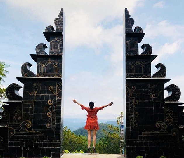Cổng trời Bali hàng "pha ke" ở Đà Lạt  P.V