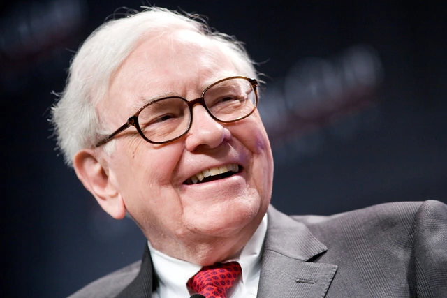 Warren Buffett sở hữu khối tài sản khổng lồ nhưng lại nổi tiếng là người tiết kiệm