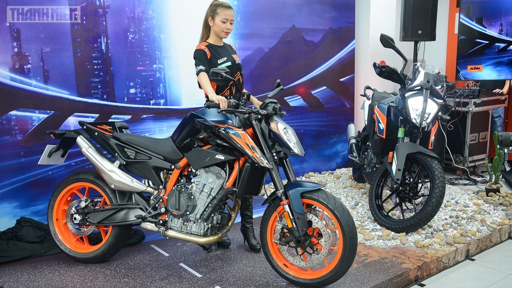 KTM Việt Nam đánh dấu sự trở lại bằng việc ra mắt bộ đôi KTM 890 Duke R 2022 và KTM 390 Adventure 2022  TRẦN HOÀNG