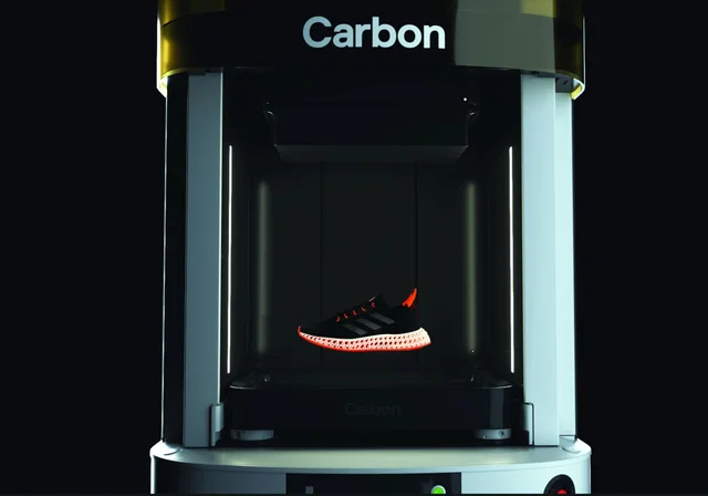Adidas hợp tác với công ty thiết kế và in 3D Carbon để sản xuất mẫu giày chạy bộ 4DFWD. Ảnh: Lukas Schulze.