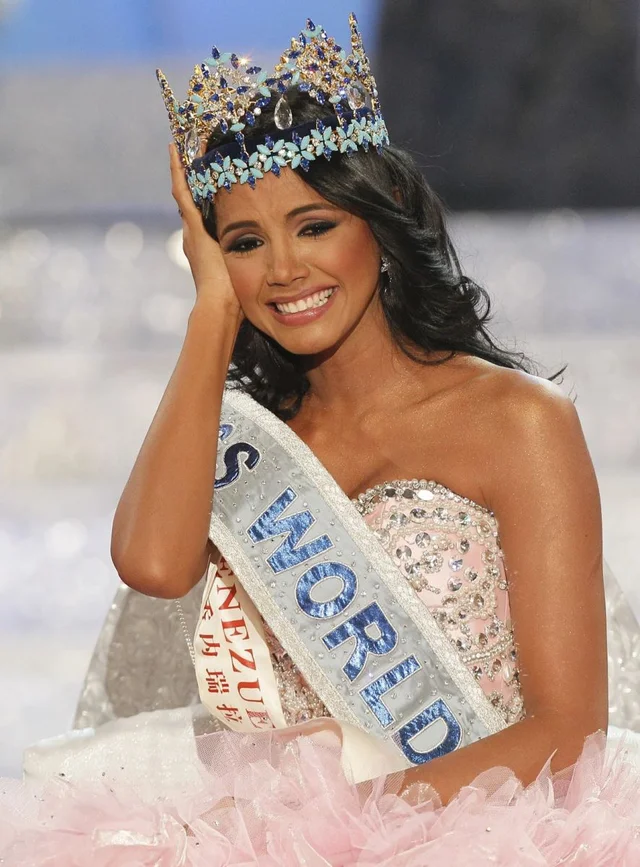 Hoa hậu Thế giới 2011 - Ivian Sarcos cũng là người đẹp Venezuela