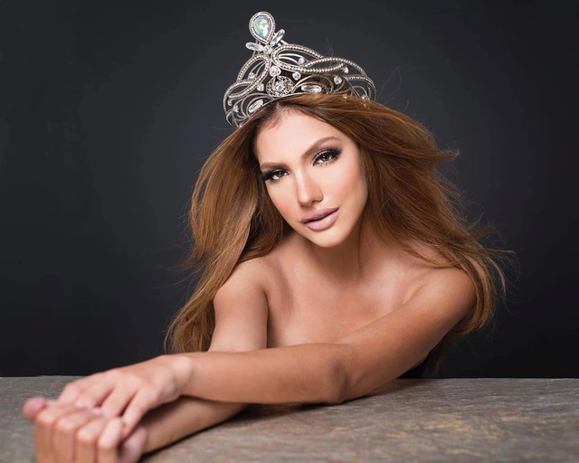 Hoa hậu Hòa bình Quốc tế 2019 - Valentina Figuera là người đẹp đến từ Venezuela