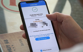 Nhận tiền chuyển khoản: Khi nào miễn thuế, khi nào phát sinh kê khai?
