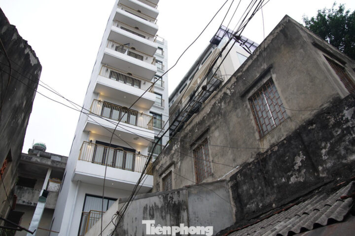 Hộ dân cuối cùng bàn giao mặt bằng cho dự án quảng trường phía Đông hồ Hoàn Kiếm - Ảnh 1.