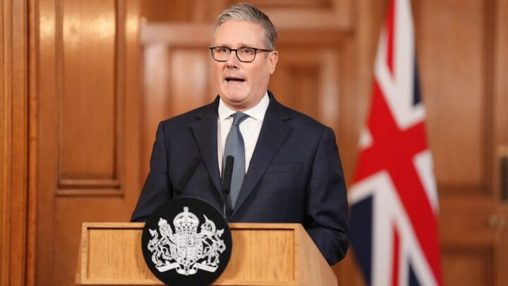 Anh bất ngờ “quay xe” cho Mỹ dùng căn cứ tấn công Iran - Ảnh 1.