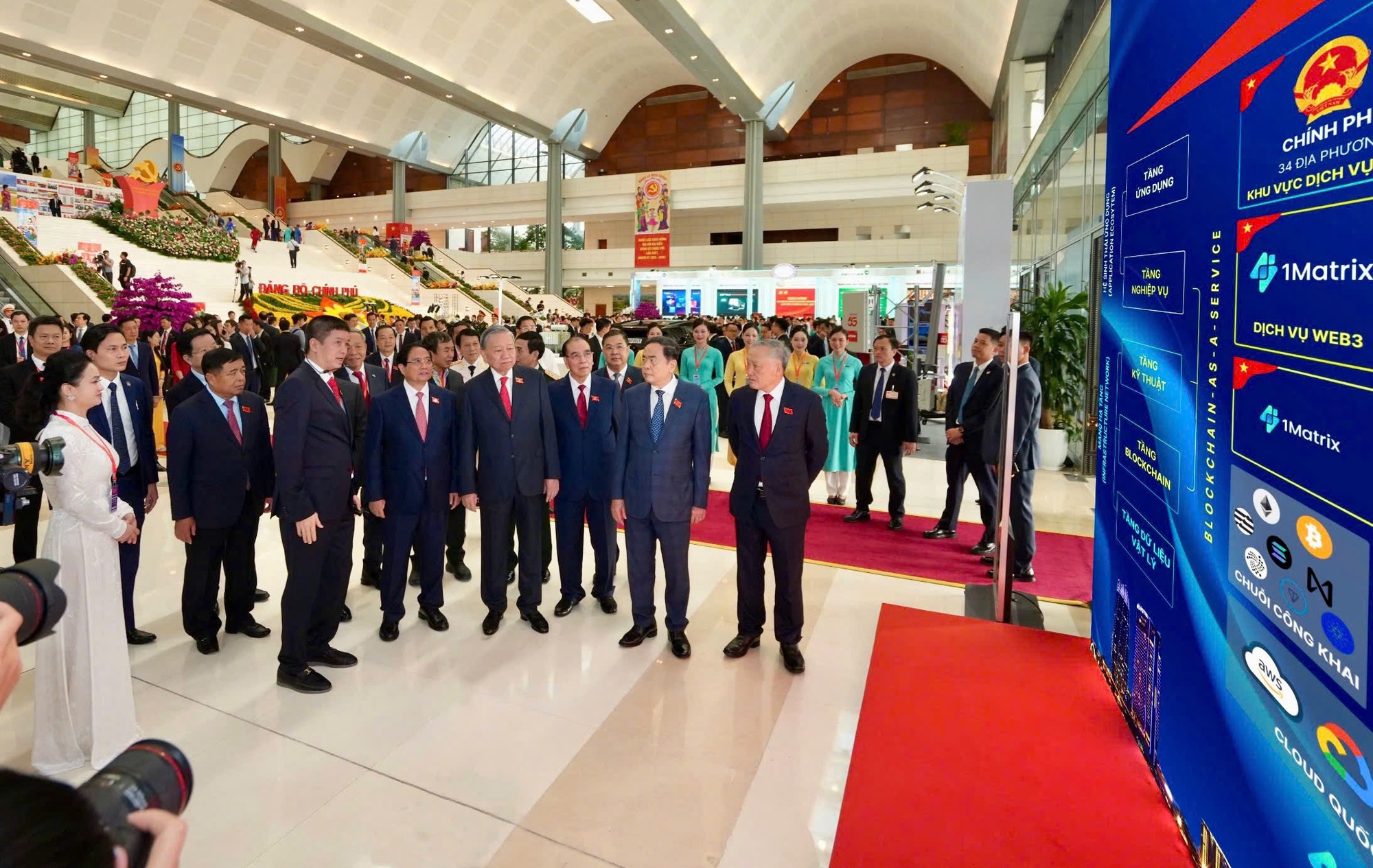 Tiết lộ mới nhất về siêu Mạng blockchain "Made in Vietnam": Đang xây dựng hàng loạt ứng dụng, đã tích hợp trong VNeID - Ảnh 1.