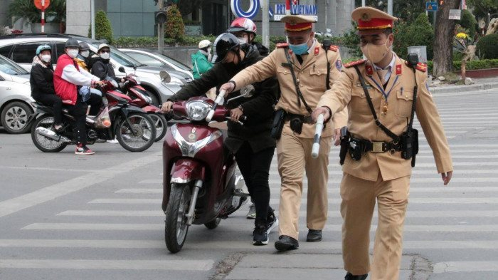 Công an có thông báo quan trọng tới tất cả người dân tham gia giao thông - Ảnh 1.