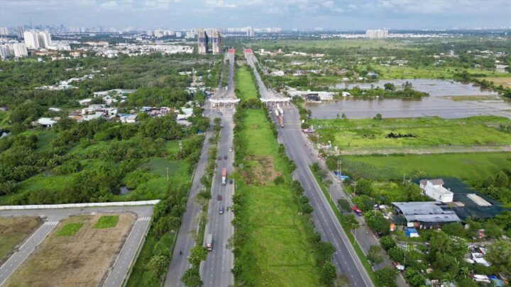 Người dân phản ánh về mức tiền khi chuyển đất nông nghiệp sang đất ở, Bộ Tài chính nói gì? - Ảnh 1.