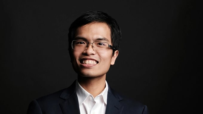 Tiến sỹ 9x người Việt rời OpenAI vì kiệt sức: Từng lọt vào Forbes 30 Under 30 Việt Nam, Google 3 lần săn đón - Ảnh 1.