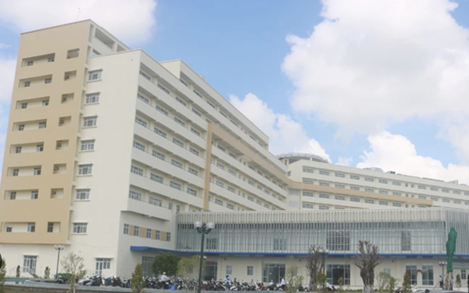 Công an tỉnh Vĩnh Long thông tin về vụ nổ tại Bệnh viện Đa khoa Trà Vinh - Ảnh 1.