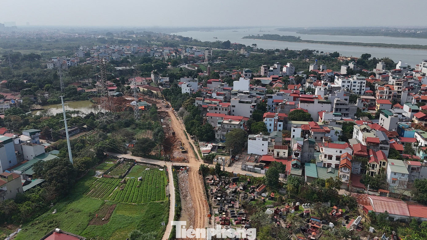 Cận cảnh tuyến bổ cập nước sông Tô Lịch trị giá 869 tỷ đồng đang thành hình - Ảnh 1.