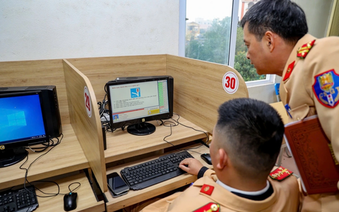 z6358553437751ad443c7dc268240fb97d1c753ca18da4-17724544354701461419353-0-0-750-1200-crop-1772454443942463318840-17741971937822091094090 Bộ Công an vừa có đề xuất quan trọng liên quan đến thi bằng lái xe của người dân cả nước - Ảnh 1.