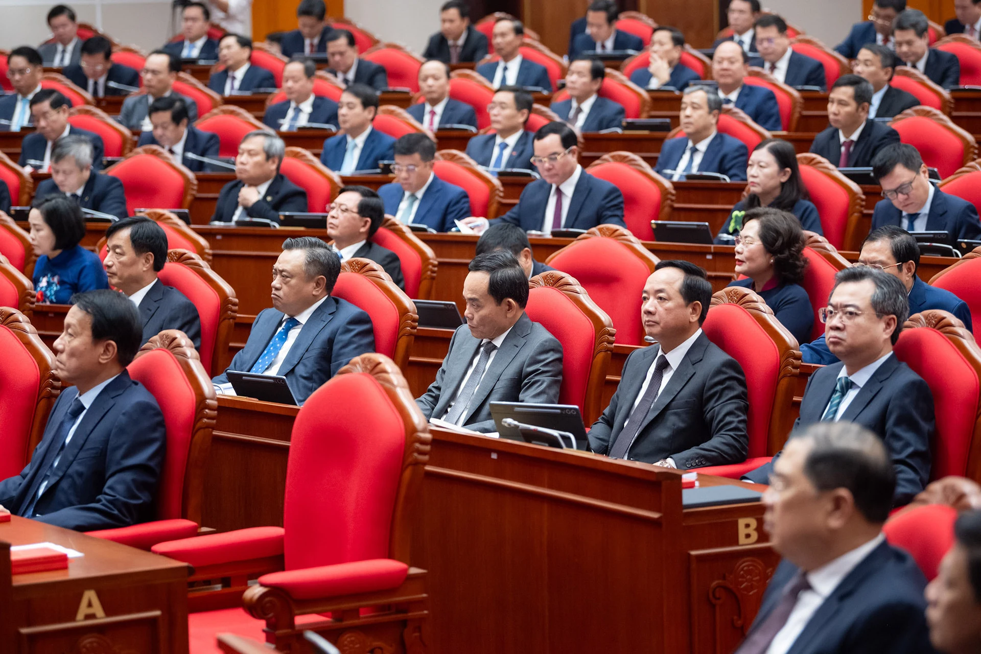 Khai mạc Hội nghị Trung ương 2 khóa XIV: Nhiệm vụ quan trọng Cho phát triển đất nước 2026 - Ảnh 7. Khai mạc Hội nghị Trung ương 2 khóa XIV: Nhiệm vụ quan trọng Cho phát triển đất nước 2026 - Ảnh 7.